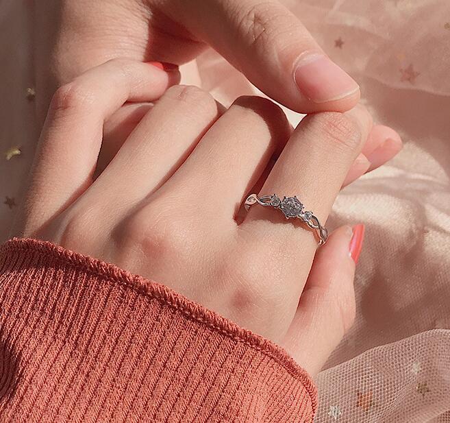 Diamond-studded Couple Rings