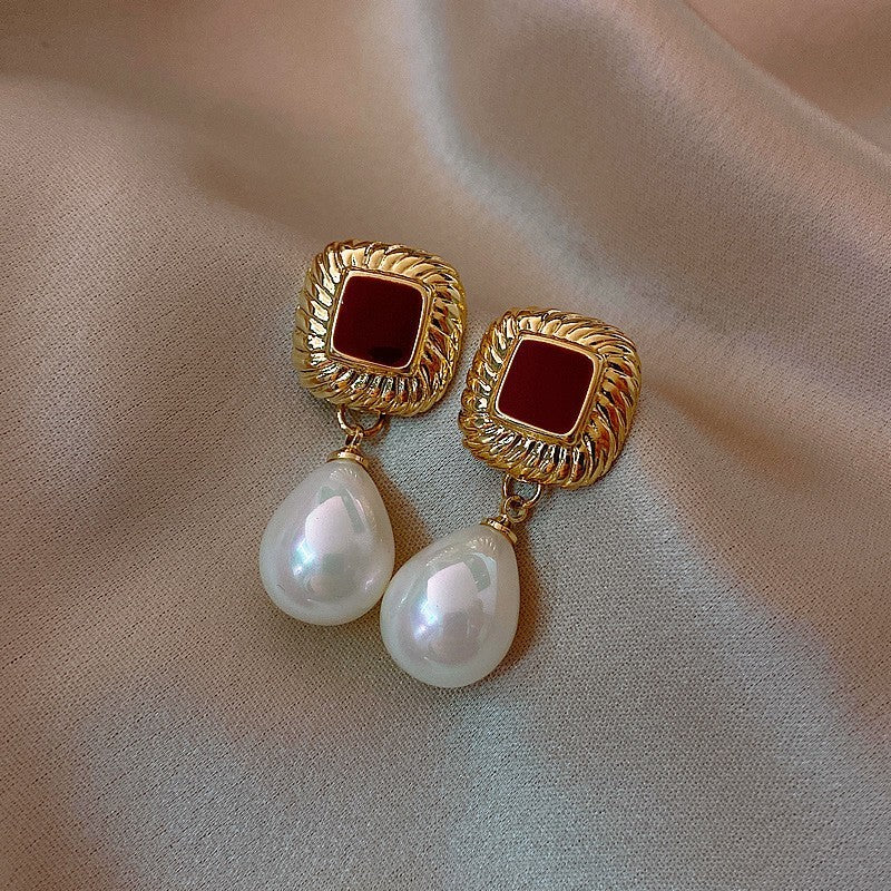 Retro Wine Red Pearl Earrings